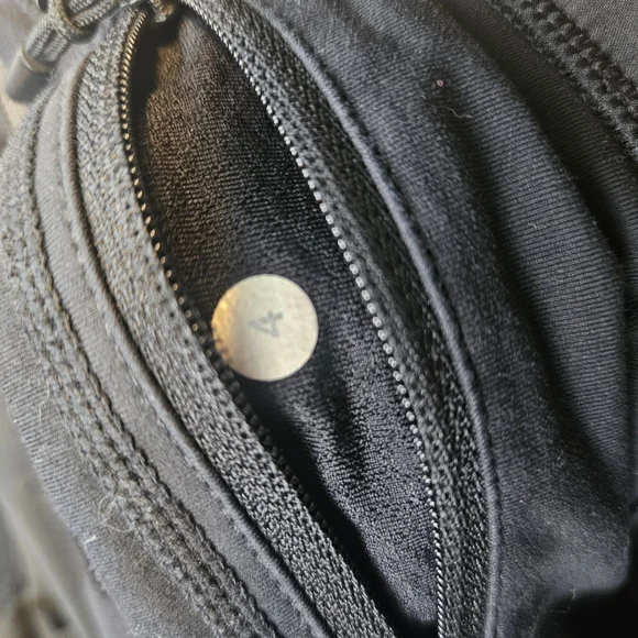 lululemon athletica Black Athletic Shorts - Picture 3 of 3